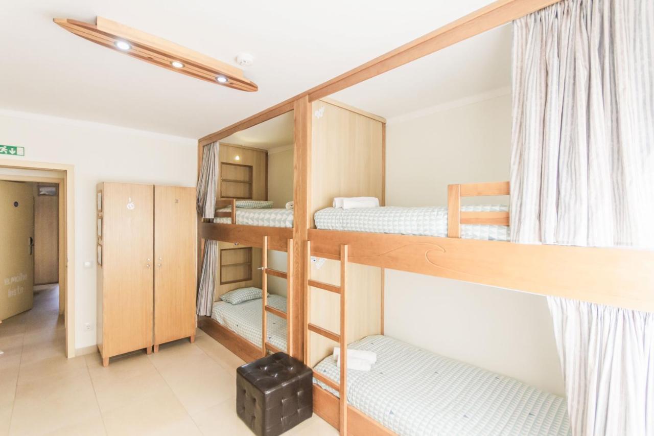 Peniche Surfcamp Hostel Балеал Екстер'єр фото