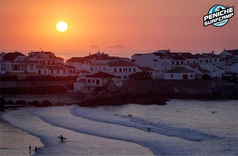 Peniche Surfcamp Hostel Балеал Екстер'єр фото
